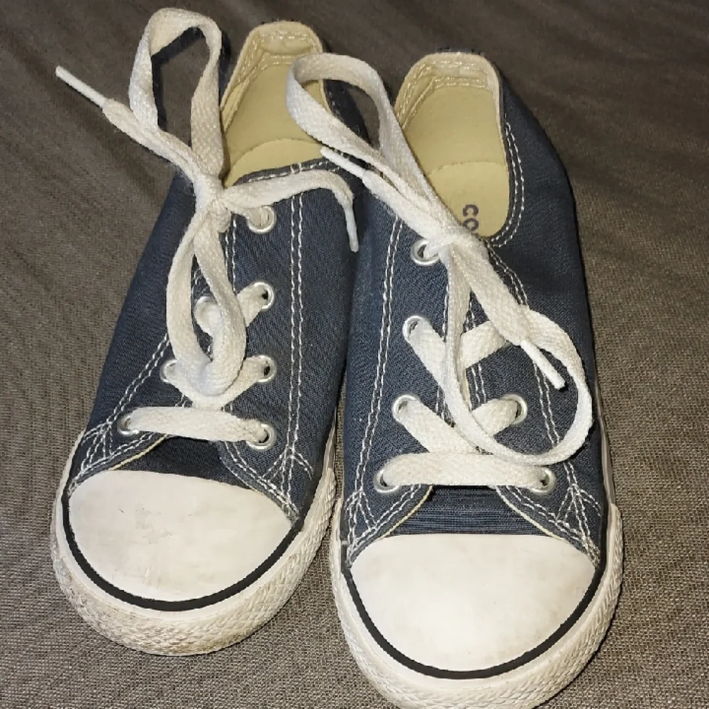 Kids Converse All Star Sneakers Size 10 Navy Blue Chuck Taylor
